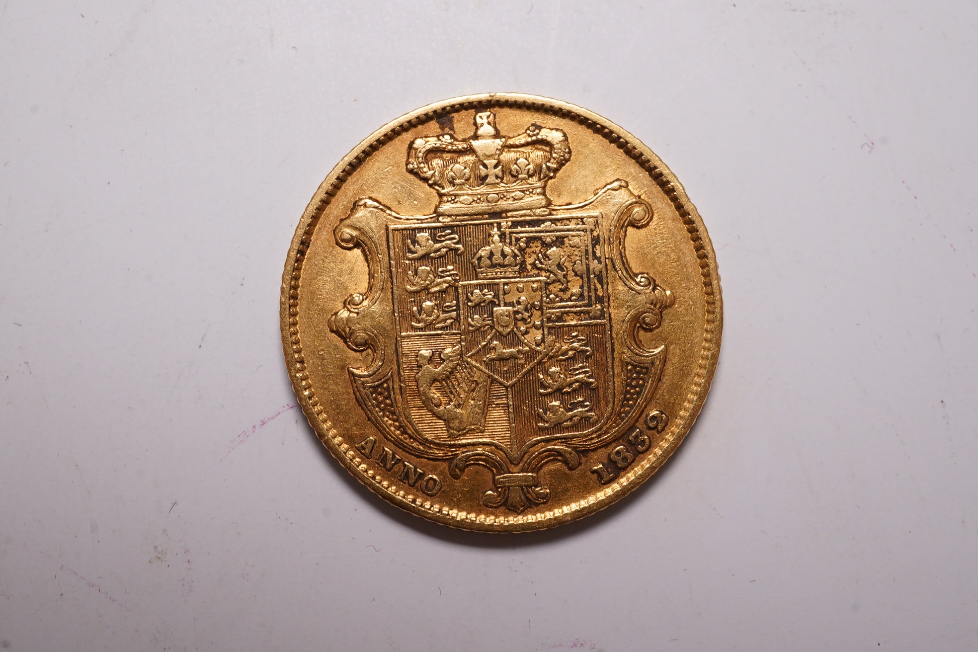 British gold coins, William IV, gold sovereign 1832, about VF, S.3829B, second bust, nose to second i in Britanniar